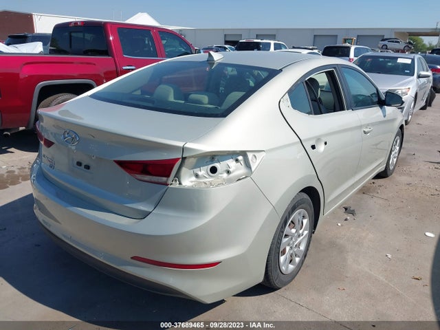 2017 HYUNDAI ELANTRA SE VIN: 5NPD74LF5HH111551