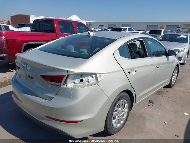 2017 HYUNDAI ELANTRA SE VIN: 5NPD74LF5HH111551