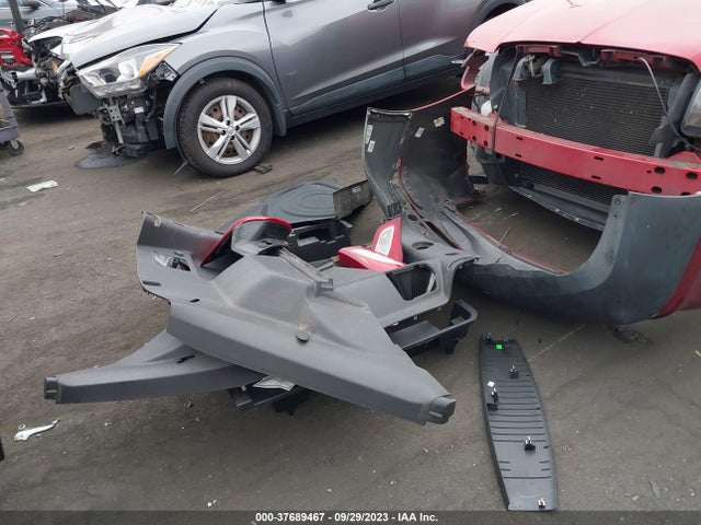 Chevrolet EQUINOX LT 2018 2GNAXJEV2J6332046 Image 12