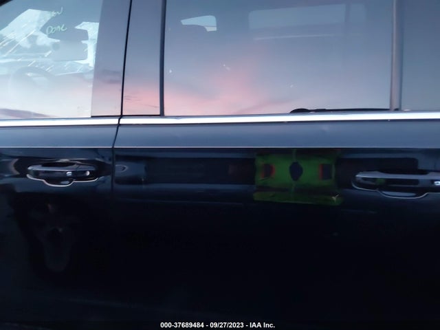 Chevrolet Suburban Lt 2023 1GNSKCKD8PR295897 Image 14