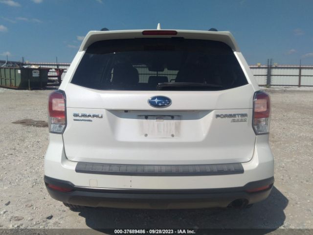 JF2SJATC1HH522782 Subaru Forester Touring
