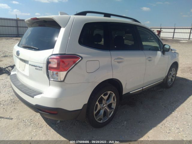 JF2SJATC1HH522782 Subaru Forester Touring