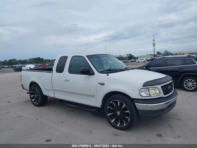 2001 FORD F-150 XL/XLT VIN: 1FTZX17221NB34755