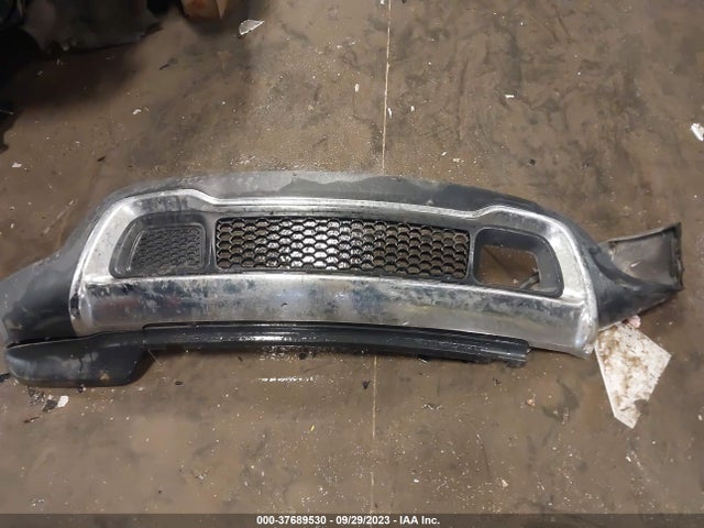 1C4RJFBG0FC110796 Jeep Grand Cherokee Limited
