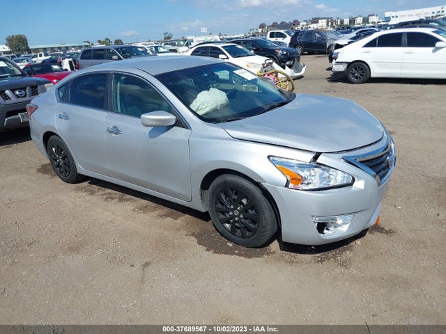 Nissan Altima 2.5 S 2014 1N4AL3AP0EC270219 Image 1
