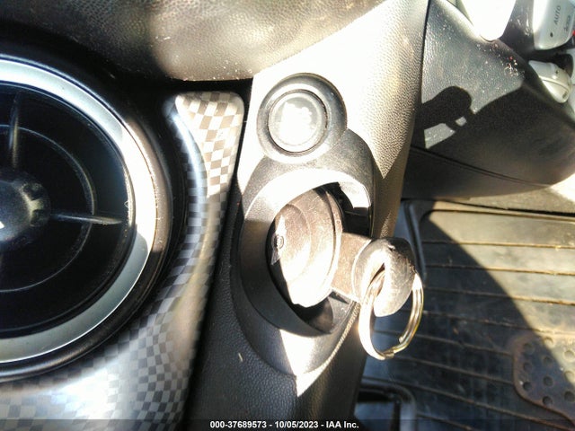 2009 MINI COOPER CLUBMAN WMWMM33519TP91565 Photo 10