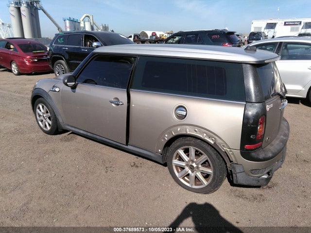 2009 MINI COOPER CLUBMAN WMWMM33519TP91565 Photo 2
