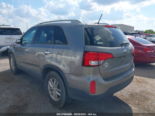 KIA SORENTO LX 2015 5XYKTDA77FG649204 Image 3