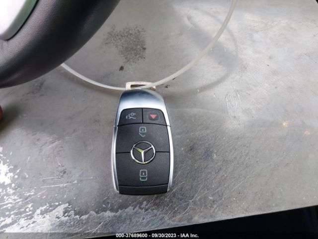 WDD3G4EB8KW015250 Mercedes-Benz A-class A 220