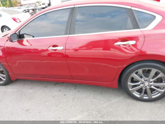 1N4AL3AP8JC152946 Nissan Altima 2.5 Sr