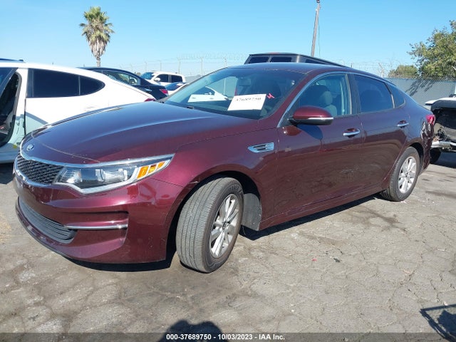KIA Optima Lx 2018 5XXGT4L37JG186302 Image 2