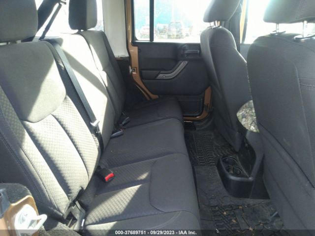 1C4BJWDG7FL650564 Jeep Wrangler Unlimited Sport
