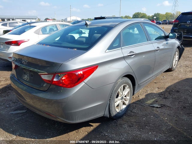 2013 HYUNDAI SONATA GLS VIN: 5NPEB4AC0DH666753