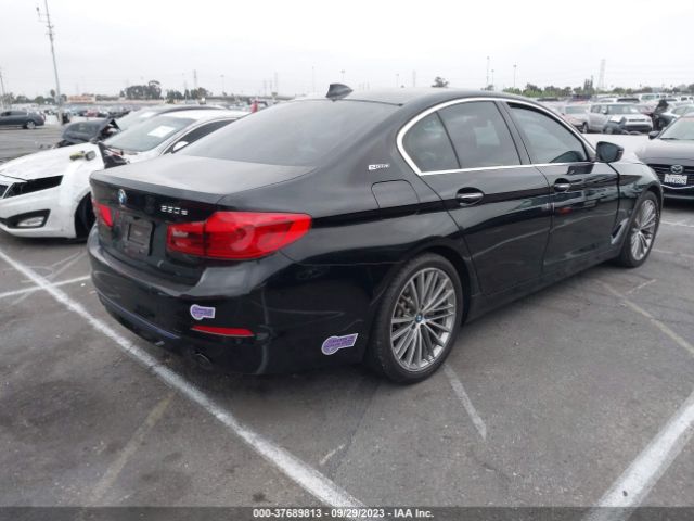 WBAJA9C54JB251300 BMW 5 Series 530e Iperformance