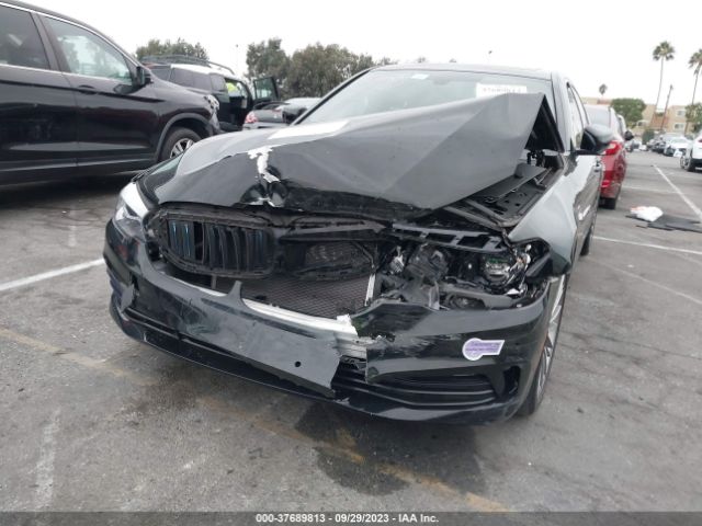 WBAJA9C54JB251300 BMW 5 Series 530e Iperformance
