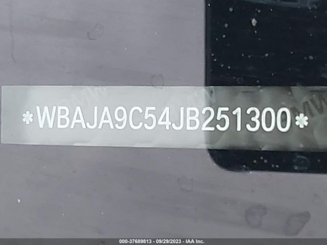 WBAJA9C54JB251300 BMW 5 Series 530e Iperformance