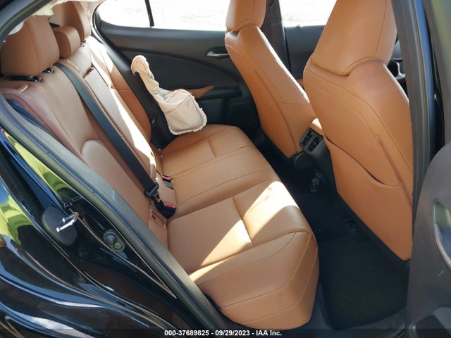 2021 Lexus UX, VIN: JTHX3JBH4M2036278
