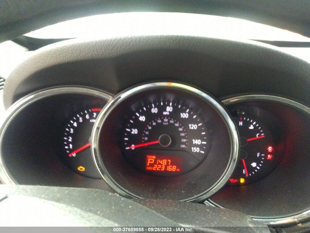2013 KIA SORENTO LX VIN: 5XYKT3A65DG411219