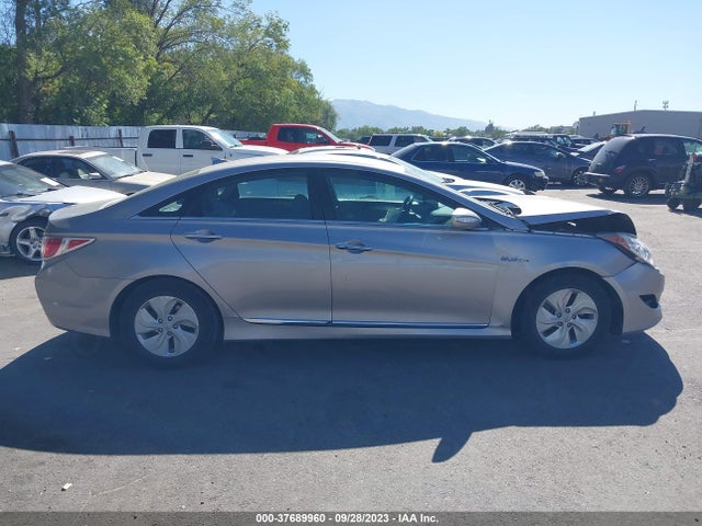 2013 HYUNDAI SONATA HYBRID VIN: KMHEC4A44DA074751