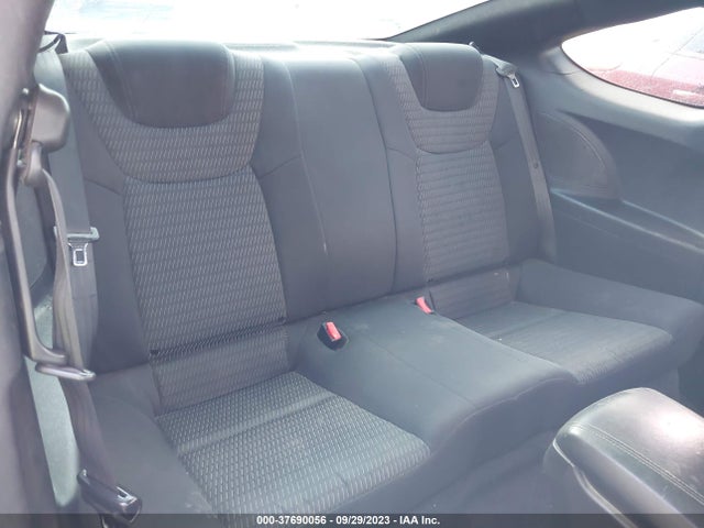 Hyundai Genesis Coupe 2.0t 2014 KMHHT6KD2EU120844 Image 9