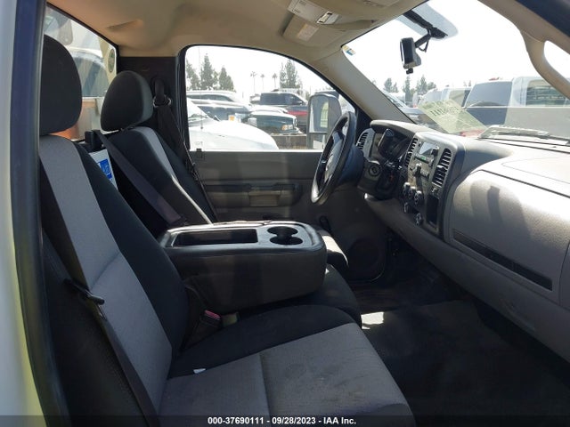 2008 GMC SIERRA 2500HD WORK TRUCK VIN: 1GDHC24K48E105961