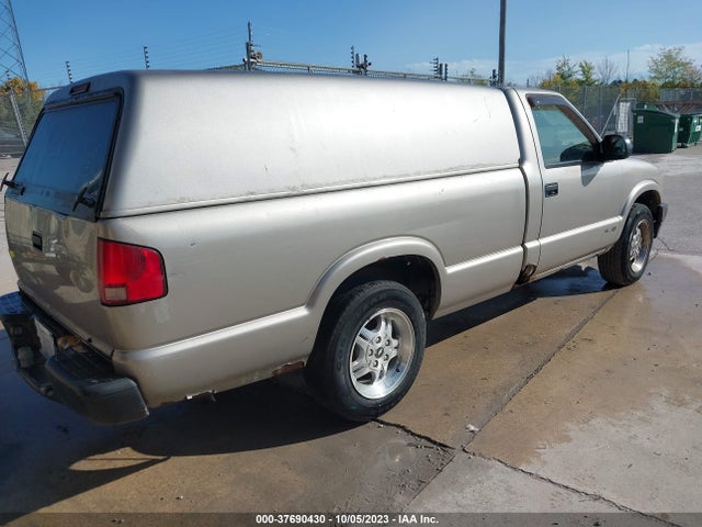 1998 CHEVROLET S-10 VIN: 1GCCS14X8WK239202