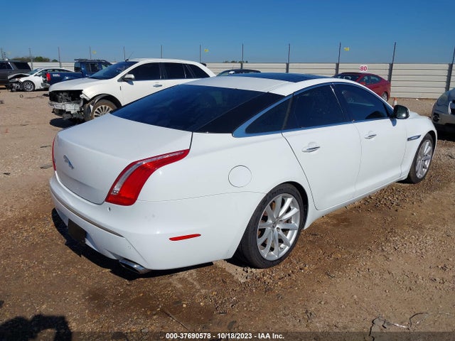 2012 JAGUAR XJ SAJWA1CB0CLV23145 Photo 3