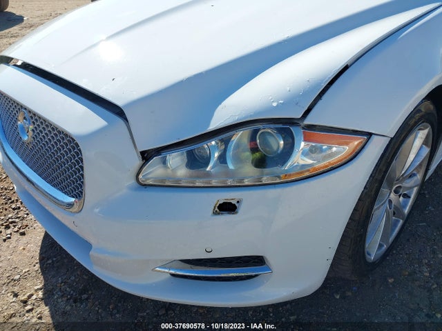 2012 JAGUAR XJ SAJWA1CB0CLV23145 Photo 5
