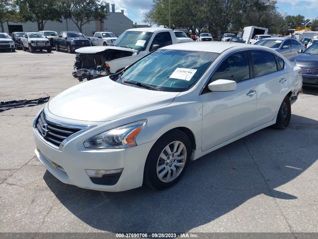 Nissan Altima 2.5 S 2014 1N4AL3AP8EC188089 Image 2