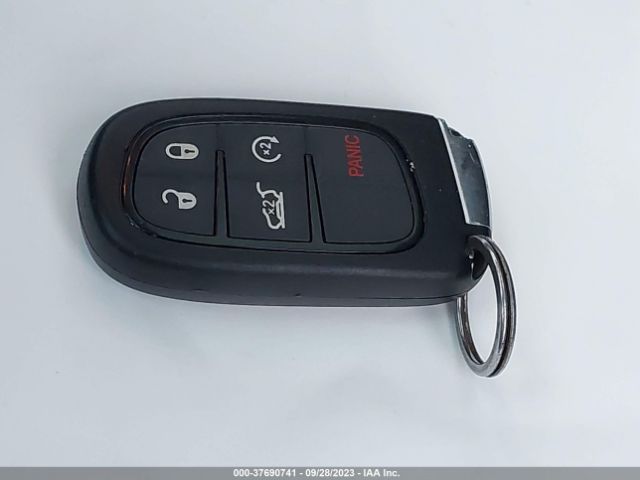 1C4PJMCS1FW725533 Jeep Cherokee Latitude