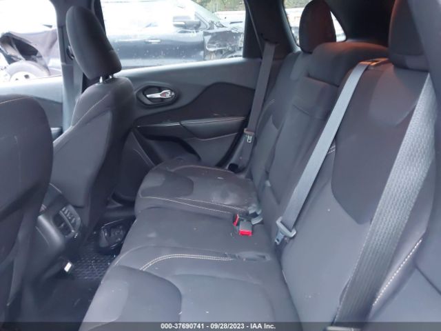 1C4PJMCS1FW725533 Jeep Cherokee Latitude