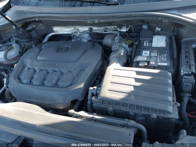 3VV2B7AX2JM015722 Volkswagen Tiguan Sel/se