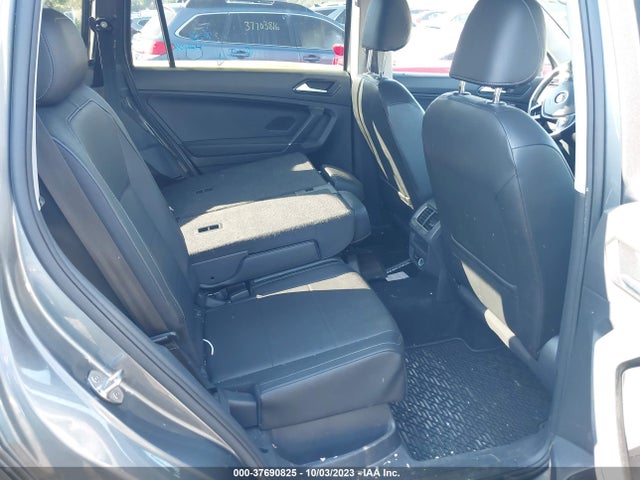 3VV2B7AX2JM015722 Volkswagen Tiguan Sel/se