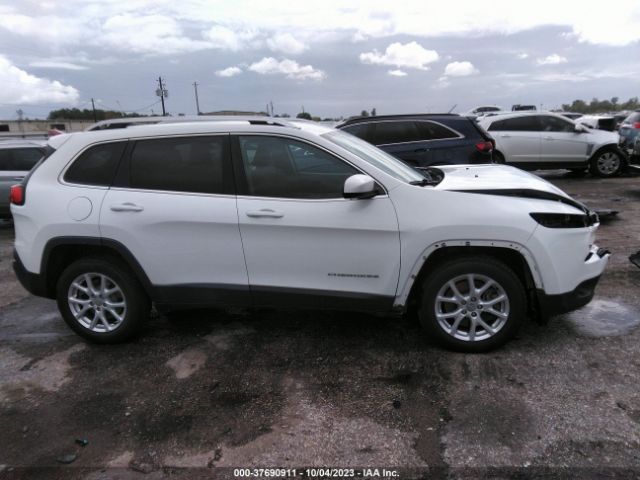 1C4PJLCS2GW291649 Jeep Cherokee Latitude