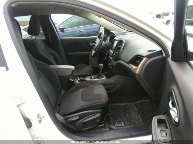 1C4PJLCS2GW291649 Jeep Cherokee Latitude