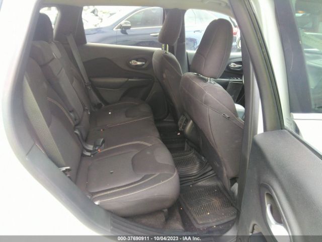 1C4PJLCS2GW291649 Jeep Cherokee Latitude