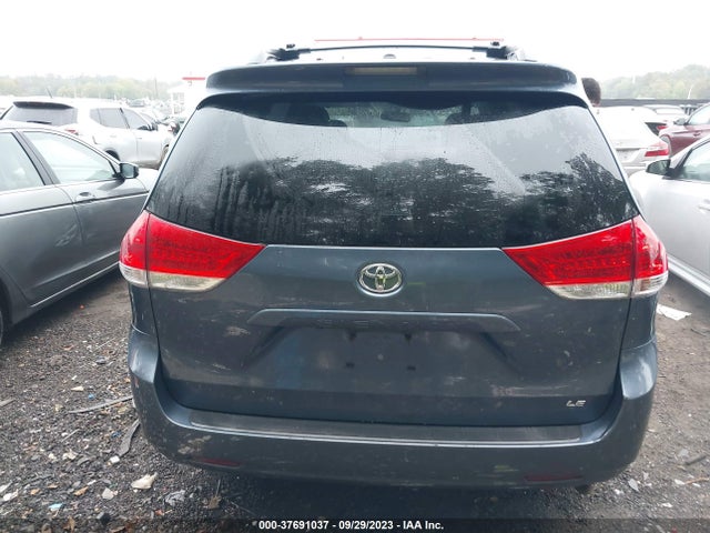 2014 TOYOTA SIENNA LE VIN: 5TDKK3DC3ES413477