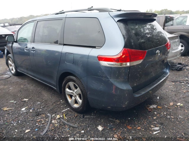 2014 TOYOTA SIENNA LE VIN: 5TDKK3DC3ES413477