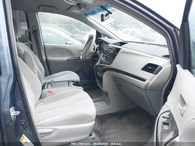 2014 TOYOTA SIENNA LE VIN: 5TDKK3DC3ES413477