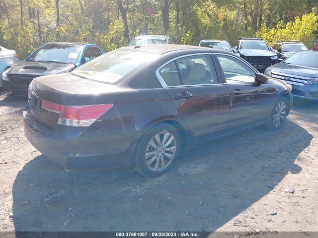 2011 HONDA ACCORD SDN EX-L VIN: 1HGCP2F82BA047837