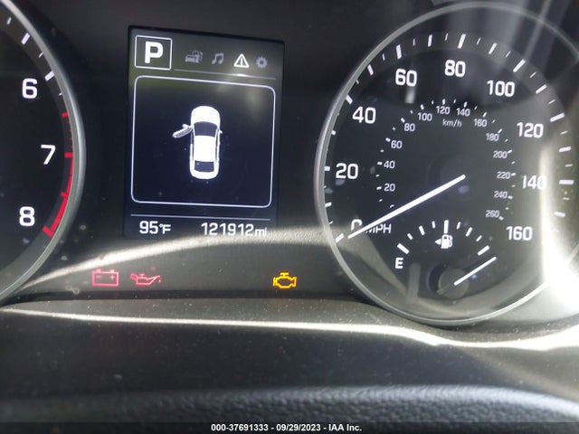 2018 HYUNDAI ELANTRA SEL VIN: 5NPD84LF8JH363314