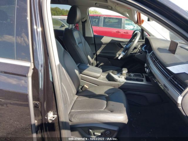 2019 AUDI Q7 WA1LHAF71KD042747 Photo 4