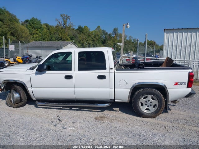 2005 CHEVROLET SILVERADO 1500 LT VIN: 2GCEK13T451262644
