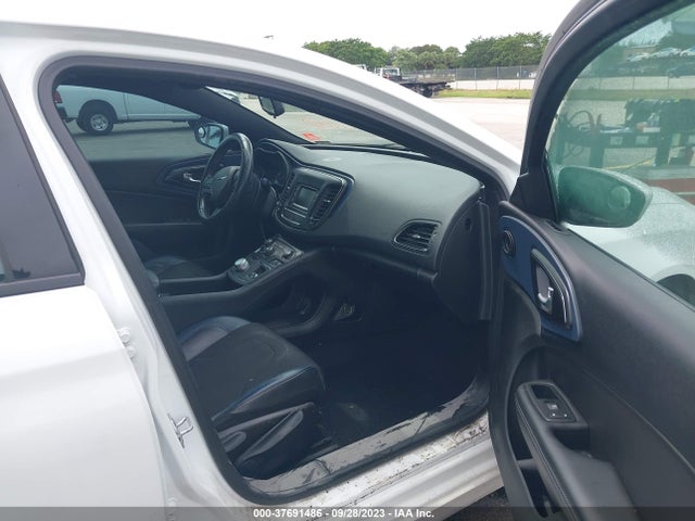 Chrysler 200 S 2016 1C3CCCBB9GN111748 Image 5