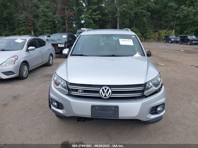 WVGAV7AX2GW085193 Volkswagen Tiguan R-line