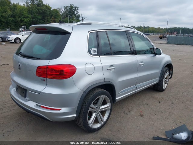 WVGAV7AX2GW085193 Volkswagen Tiguan R-line