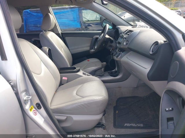 2008 TOYOTA RAV4 VIN: JTMBD33V686088860