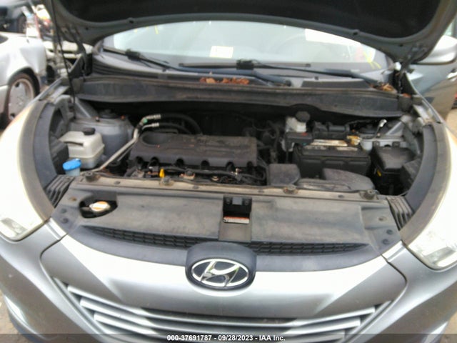 2011 HYUNDAI TUCSON GLS VIN: KM8JUCAC3BU272178