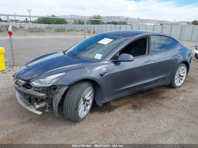Tesla Model 3 Long Range 2022 5YJ3E1EB6NF261673 Image 2
