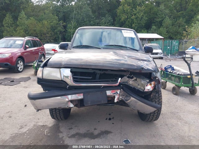 1999 MAZDA B-SERIES 2WD TRUCK SE VIN: 4F4YR16C6XTM40238